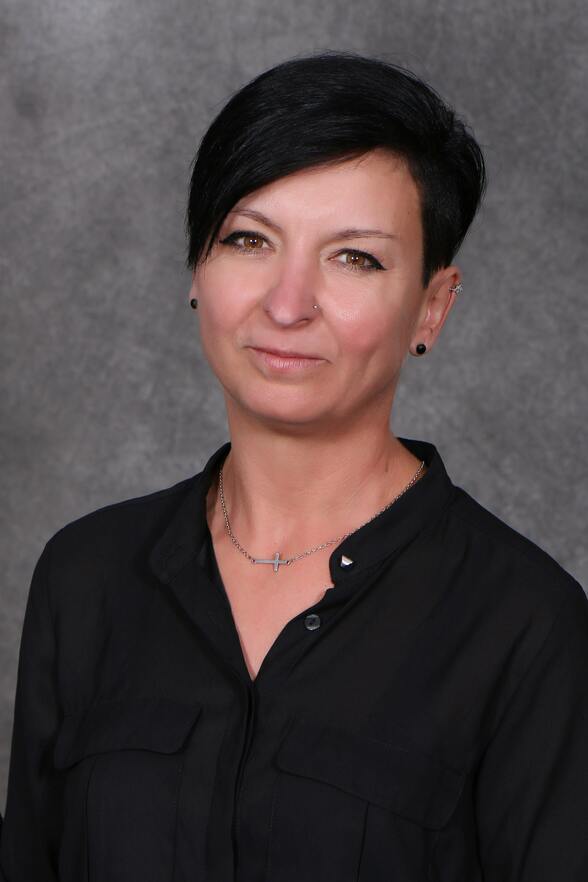 Szászné Eipl Ildikó